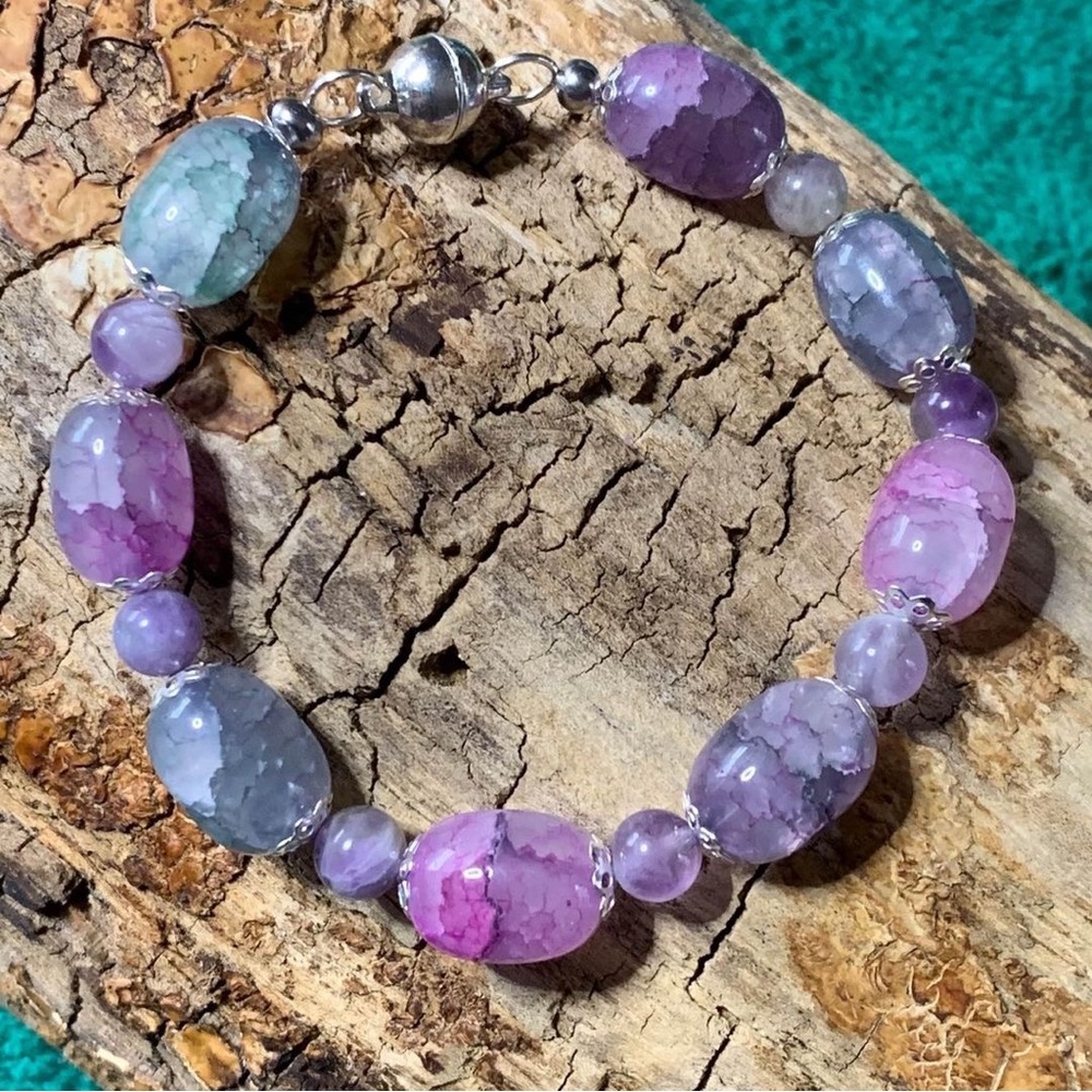 Cracked Glass Bead Bracelet - 7.25 in